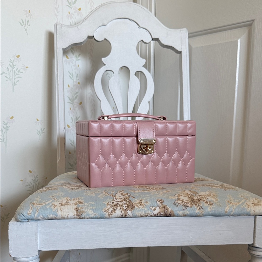 Quilted Faux Leather Jewelry Box